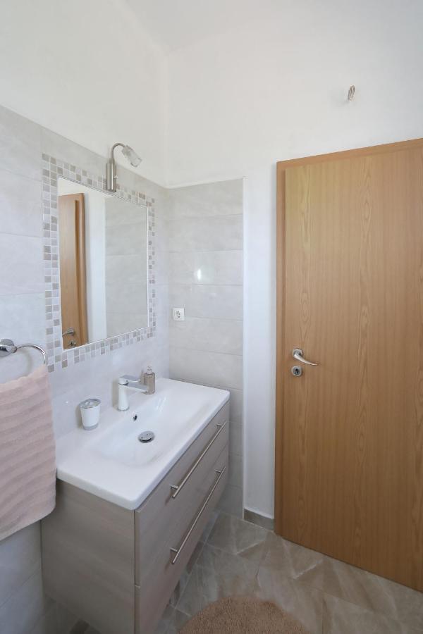 Apartment Sunny Terrace Бибине Екстериор снимка